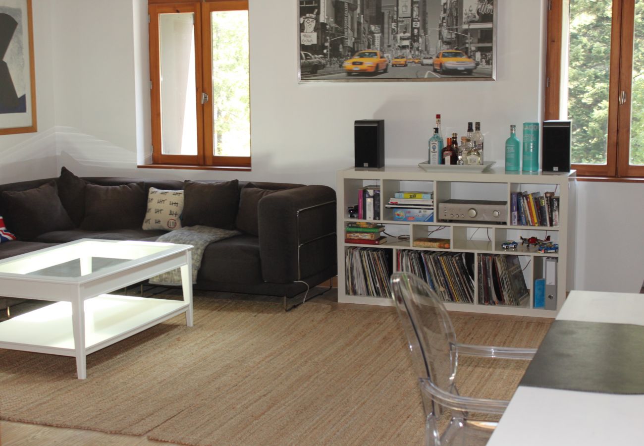 Espace confortable salle de séjour sans cloison et confortable