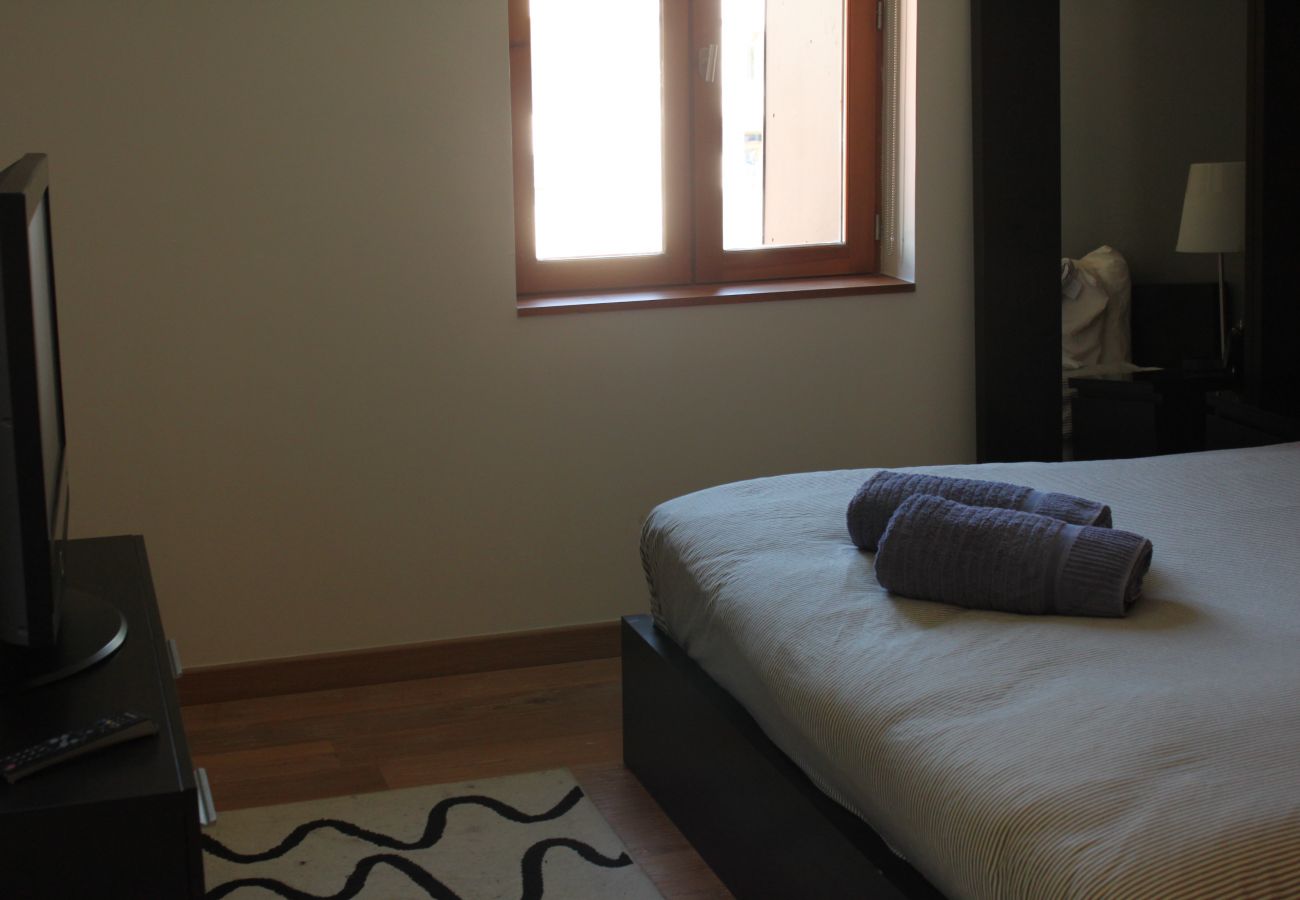 Modern double bedroom Chambre double moderne