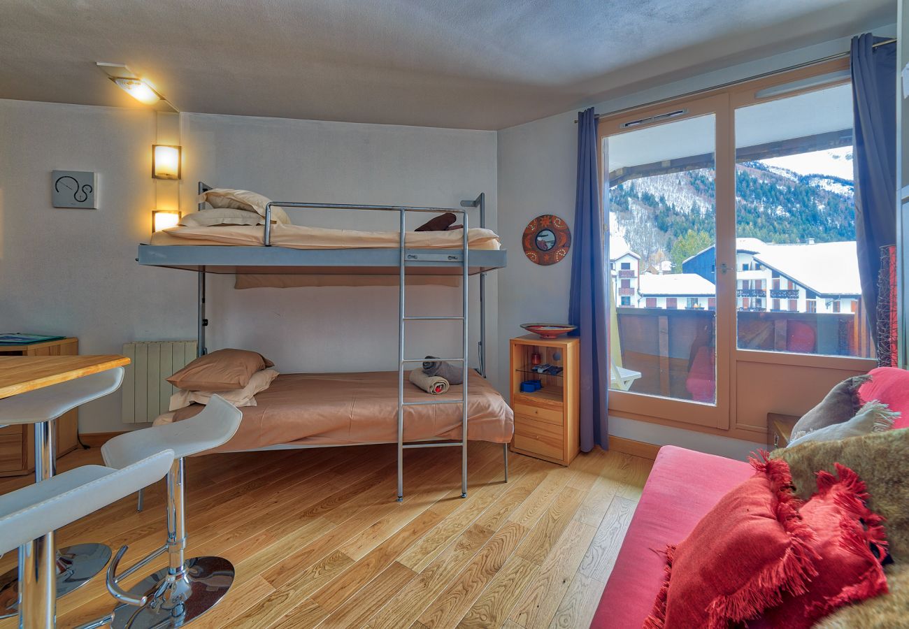 Options de couchage studio Chamonix Studio spacieux avec un balcon