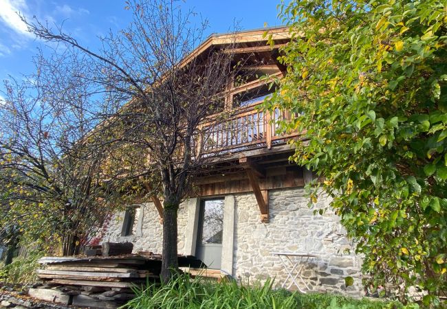 Appartement à Servoz - Le Mont Petit Appartement à Servoz - Le Mont Petit