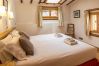 Chalet in Chamonix-Mont-Blanc - Chalet Grand Cru Chalet in Chamonix-Mont-Blanc - Chalet Grand Cru