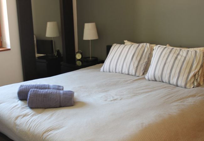 Elegant bedroom Modern double bedroom