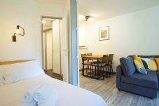 Apartment in Chamonix-Mont-Blanc - Snowline: Residence Chamois Blanc