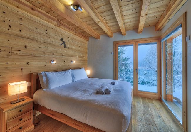Les Houches Chalet Double bedroom Spacious and modern double bedroom