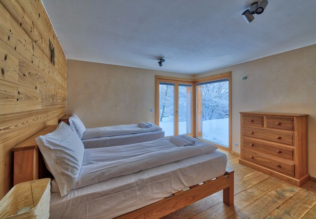 Large twin room chalet Les Houches Large and spacious twin room