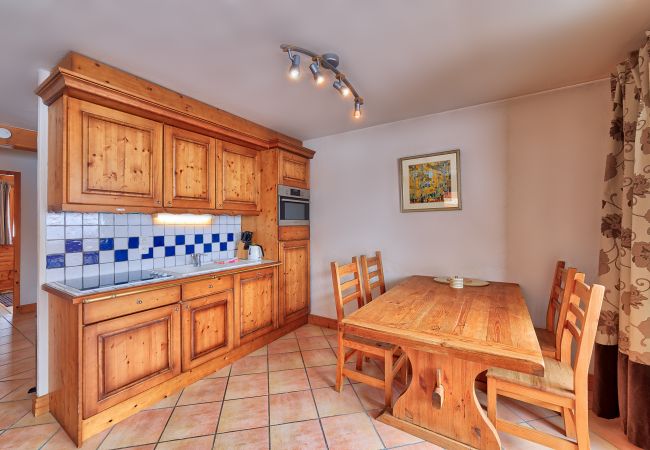 Chamonix apartment dining area Open plan kitchen and dining space