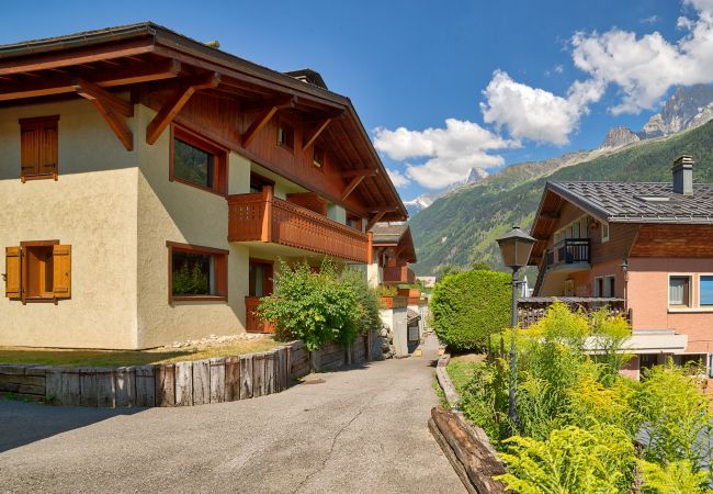 Chamonix apartment summer Exterior and views of apartment