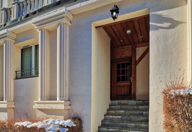 Apartment in Chamonix-Mont-Blanc - Tete Rouge: Residence Villa Miremont Apartment in Chamonix-Mont-Blanc - Tete Rouge: Residence Villa Miremont