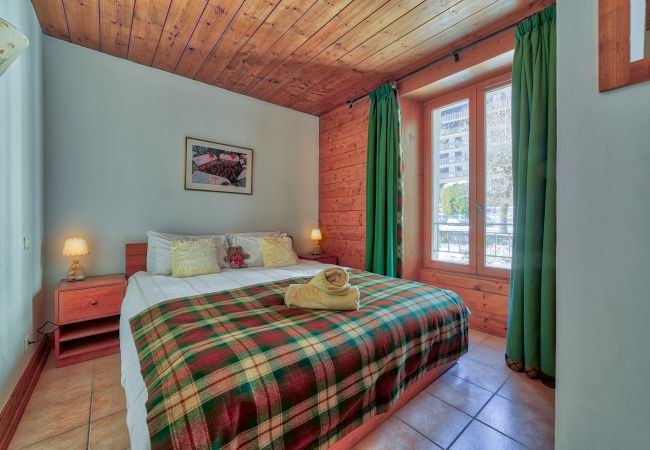 Chamonix apartment double bedroom Spacious luxury double bedroom
