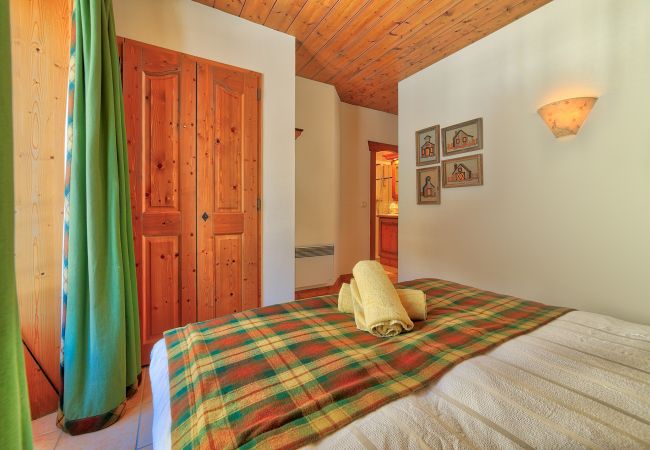 Chamonix apartment double bedroom Spacious luxury double bedroom