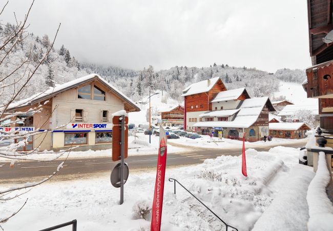 Apartment in Les Houches - Alpine Retreat: Residence Le Kandahar Apartment in Les Houches - Alpine Retreat: Residence Le Kandahar