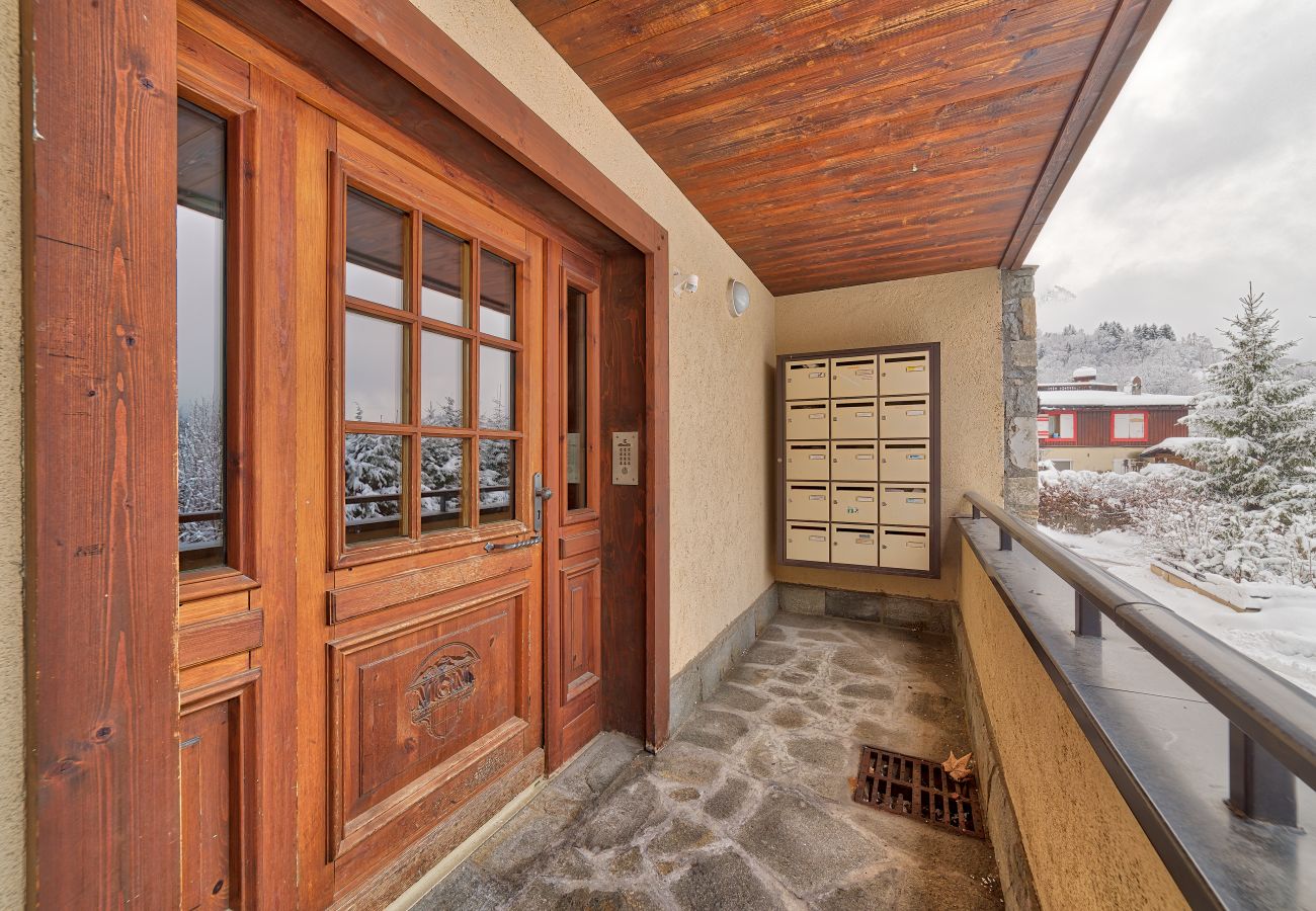 Apartment in Les Houches - Alpine Retreat: Residence Le Kandahar Apartment in Les Houches - Alpine Retreat: Residence Le Kandahar