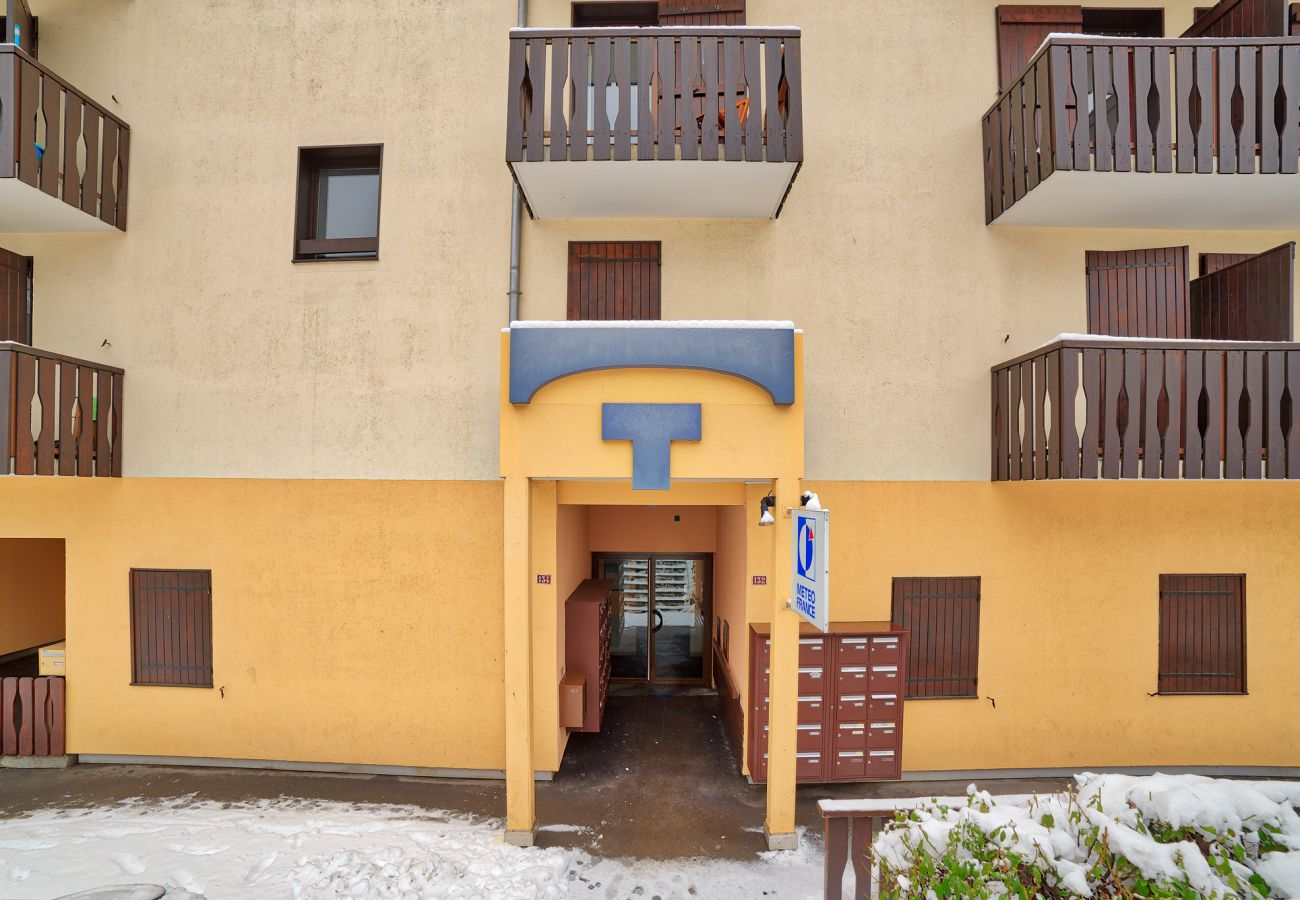 Studio in Chamonix-Mont-Blanc - Chatenet: Residence Courmayeur C Studio in Chamonix-Mont-Blanc - Chatenet: Residence Courmayeur C