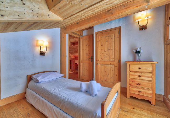 Chalet in Chamonix-Mont-Blanc - Chalet Coralie Chalet in Chamonix-Mont-Blanc - Chalet Coralie