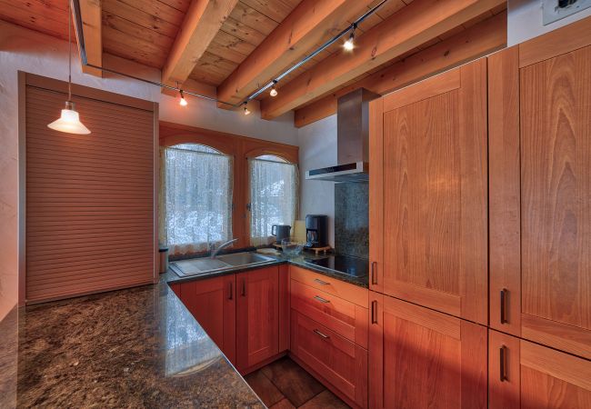 Chalet in Chamonix-Mont-Blanc - Chalet Coralie Chalet in Chamonix-Mont-Blanc - Chalet Coralie