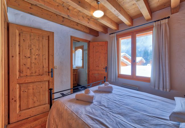 Chalet in Chamonix-Mont-Blanc - Chalet Coralie