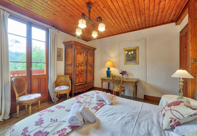 Chalet in Chamonix-Mont-Blanc - Chalet Primerose Chalet in Chamonix-Mont-Blanc - Chalet Primerose