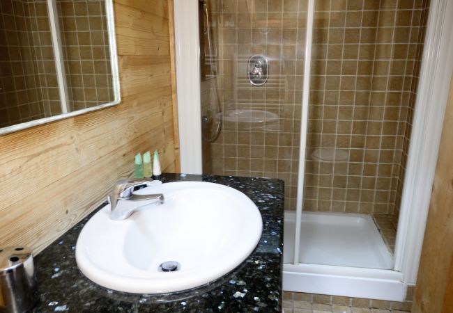 Chalet in Chamonix-Mont-Blanc - Chalet Islouts Chalet in Chamonix-Mont-Blanc - Chalet Islouts