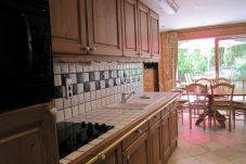 Apartment in Chamonix-Mont-Blanc - Beaujolais: Residence Villa Vallet