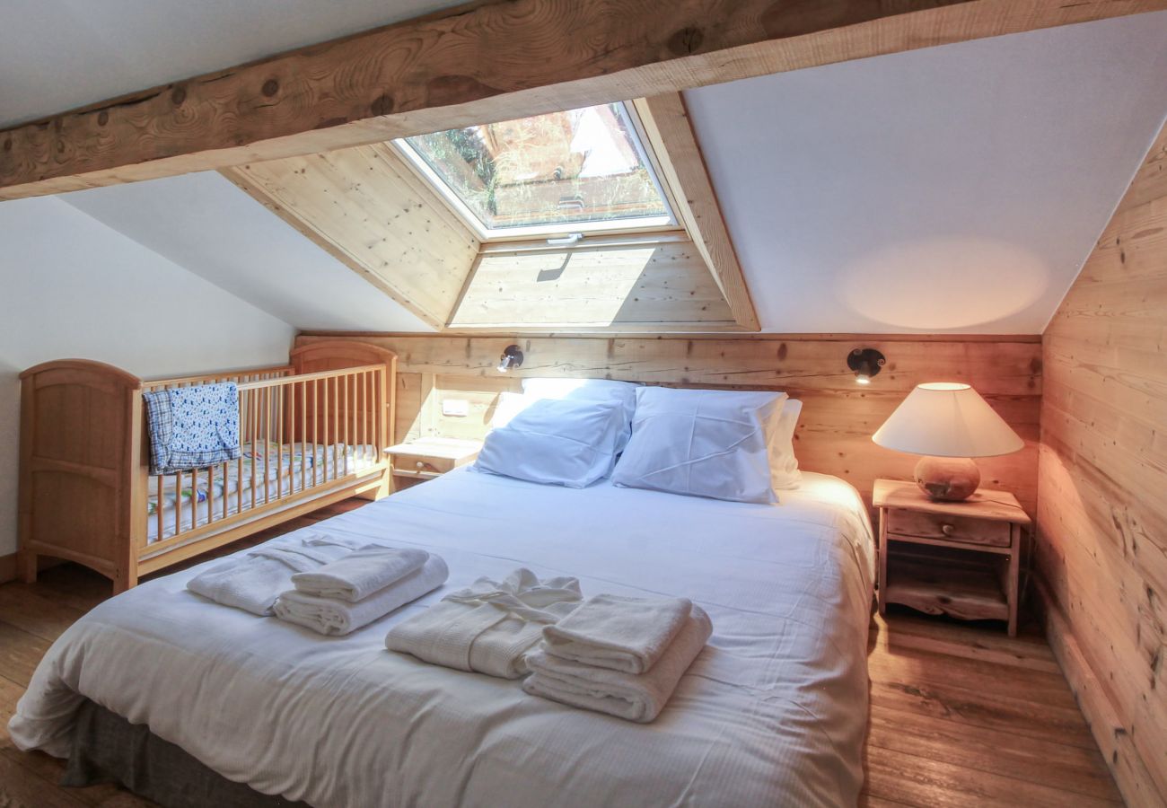 Chalet in Chamonix-Mont-Blanc - PRIVATE Chalet Flocon de Neige