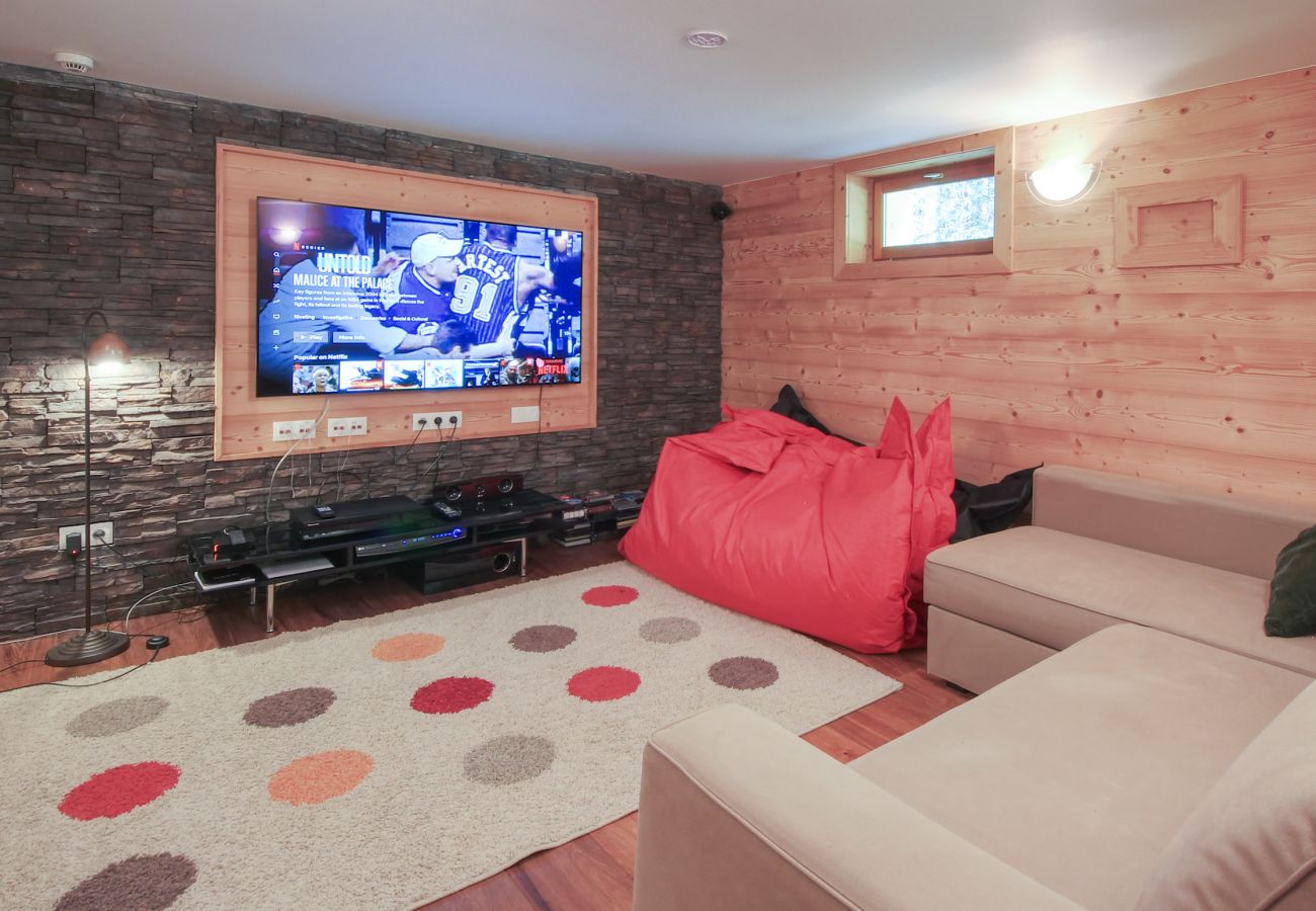 Chalet in Chamonix-Mont-Blanc - PRIVATE Chalet Flocon de Neige