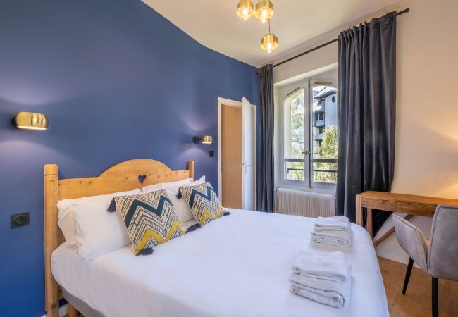 Apartment in Chamonix-Mont-Blanc - La Rose de Glace: Residence la Roseraie