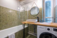 Apartment in Chamonix-Mont-Blanc - La Rose de Glace: Residence la Roseraie