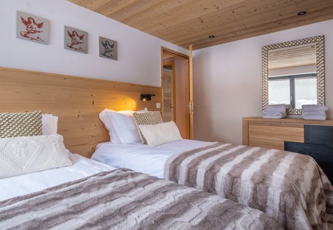 Chalet in Chamonix-Mont-Blanc - Chalet Les Grands Montets Chalet in Chamonix-Mont-Blanc - Chalet Les Grands Montets
