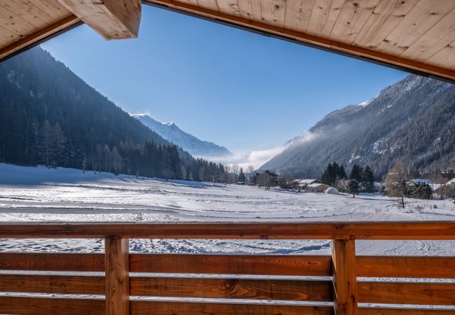 Chalet in Chamonix-Mont-Blanc - Chalet Les Grands Montets Chalet in Chamonix-Mont-Blanc - Chalet Les Grands Montets