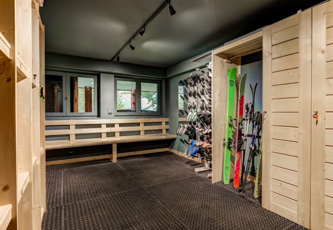 Chalet in Chamonix-Mont-Blanc - Chalet Hibou Chalet in Chamonix-Mont-Blanc - Chalet Hibou