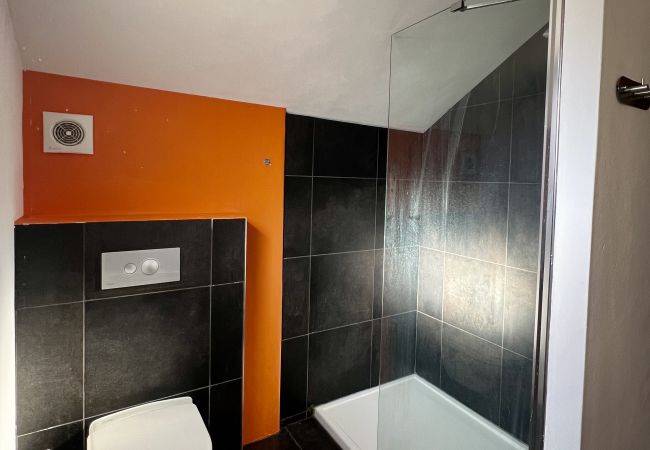 Apartment in Chamonix-Mont-Blanc - Le Refuge Apartment in Chamonix-Mont-Blanc - Le Refuge