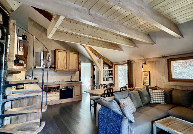 Apartment in Chamonix-Mont-Blanc - Le Refuge Apartment in Chamonix-Mont-Blanc - Le Refuge